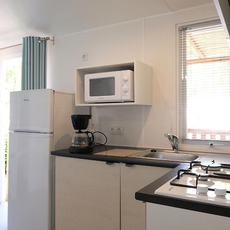 Happy Camp Mobile Homes In Castello Camping & Summer Resort เนโอสมาร์มาราส ภายนอก รูปภาพ